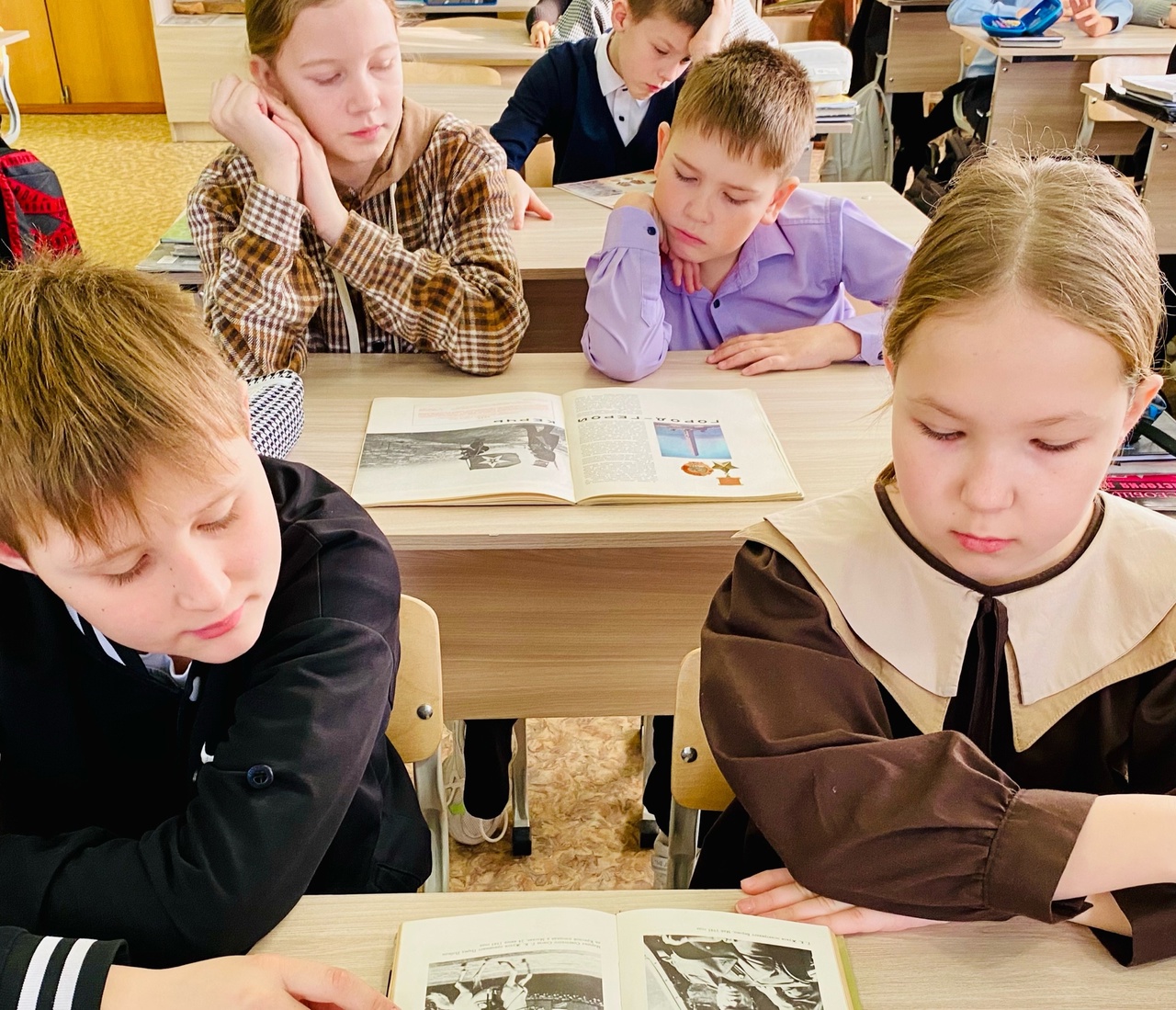 Школьная библиотека Школьная библиотека.