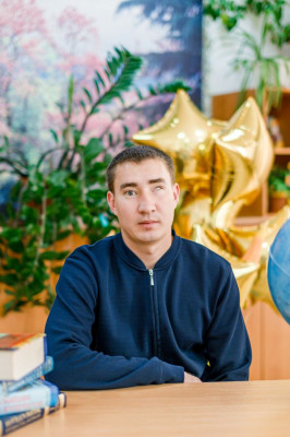 Зверев Олег Сергеевич Зверев Олег Сергеевич